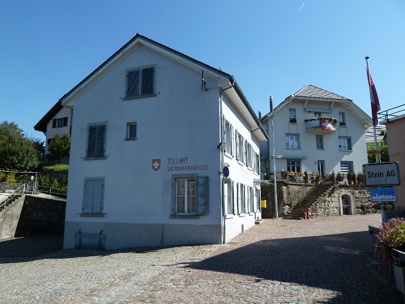 P1660371.JPG - Stein